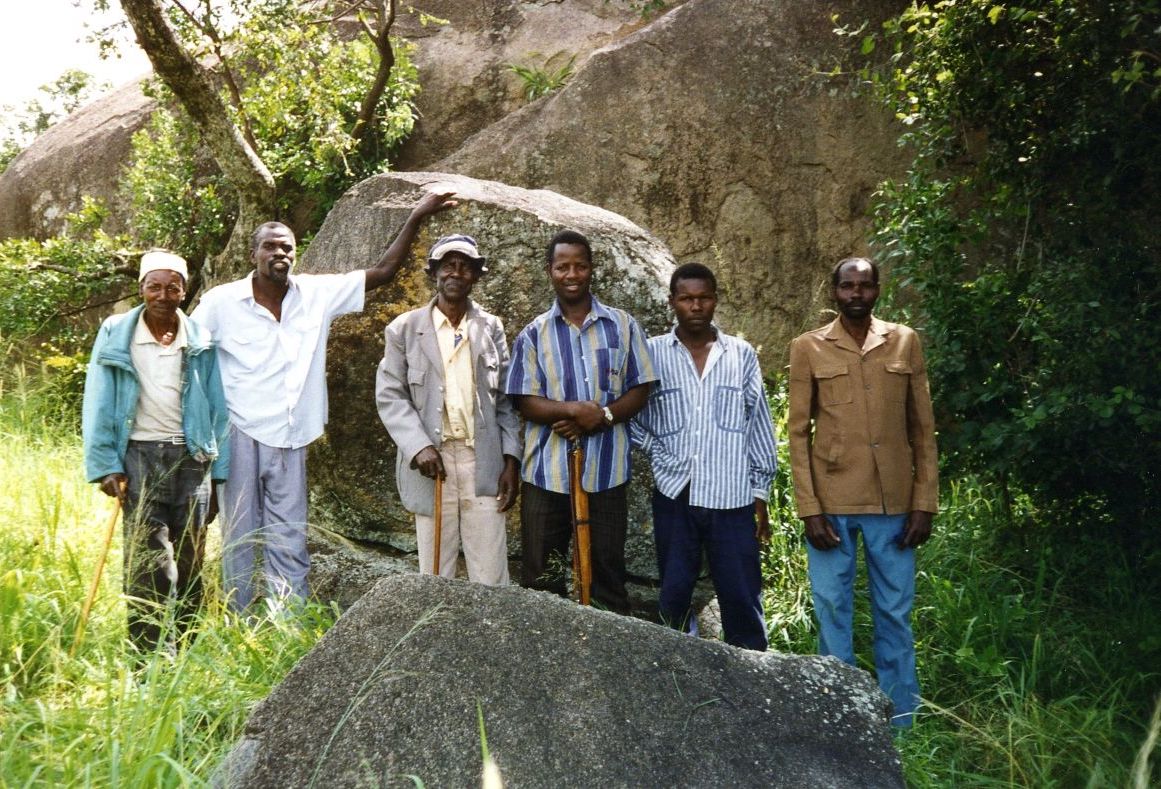 Photograph of (left to right) Makuru Nyang'aka, Nyawagamba Magotto, Sochoro Kabati, two unidentified men, and Joseph Mashohi