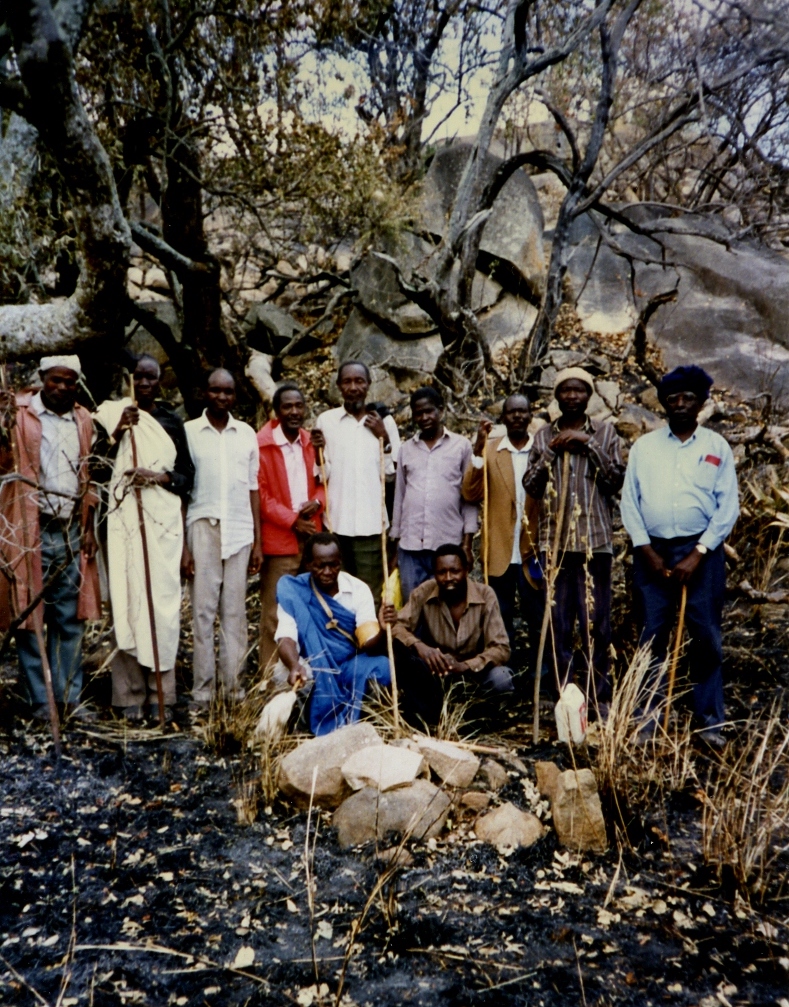 Elders at Nyakinywa's Grave, Kihumbo August 31, 1995